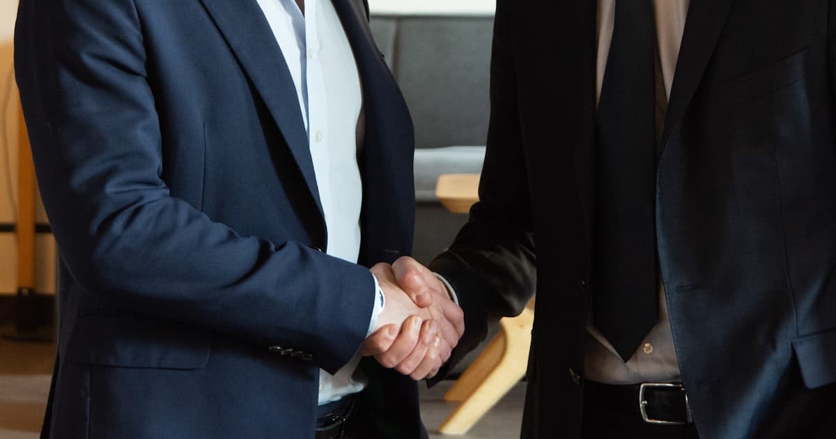 Cómo negociar el precio de un software B2B: la guía que no te da el comercial