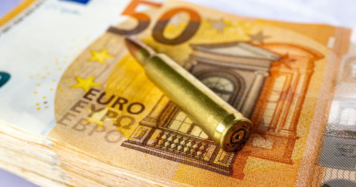 La guerra de precios de la IA ya ha empezado: por qué ahora es el mejor momento para usar ChatGPT, Claude o Grok